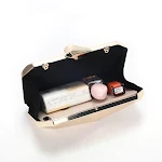 Clutch feminina personalizada, corrente box, um ombro só, versátil e combina com tudo. Acessório fashion para mulheres que buscam estilo e praticidade. — foto 2