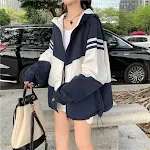Casaco feminino leve com capuz e proteção solar, cores contrastantes. Ideal para o verão, solto e fino para usar. — foto 22