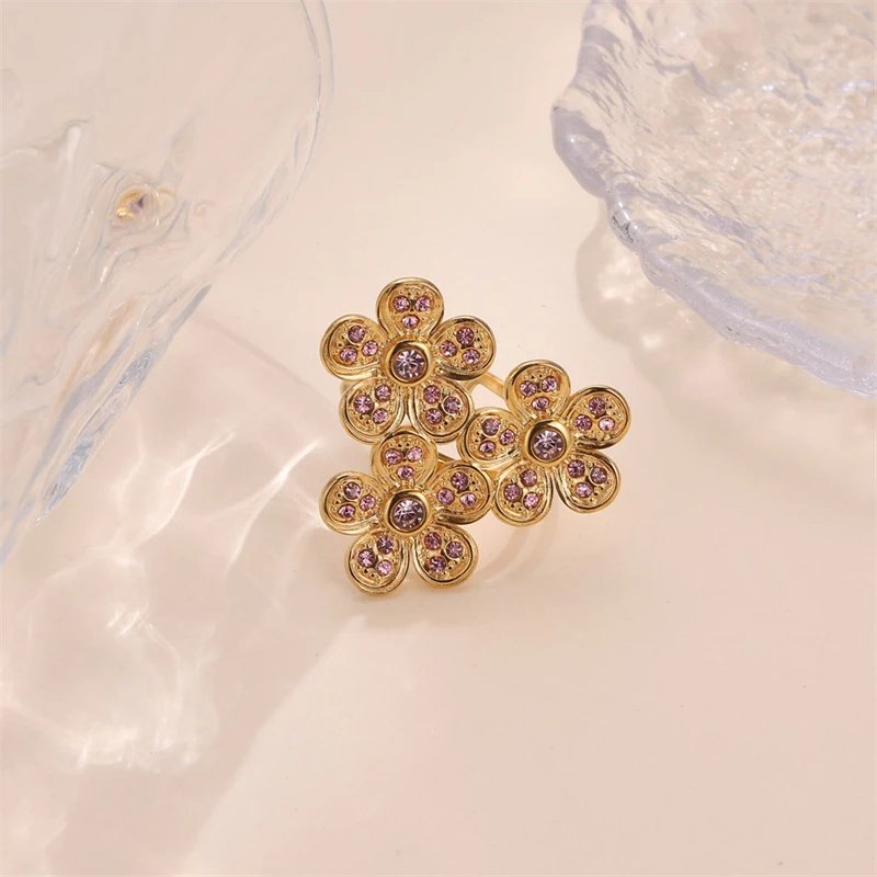 Anel de flor em aço titânio estilo chinês e francês para mulheres. Design floral exclusivo. Elegância e charme para qualquer ocasião. Um toque de sofisticação. — foto 10