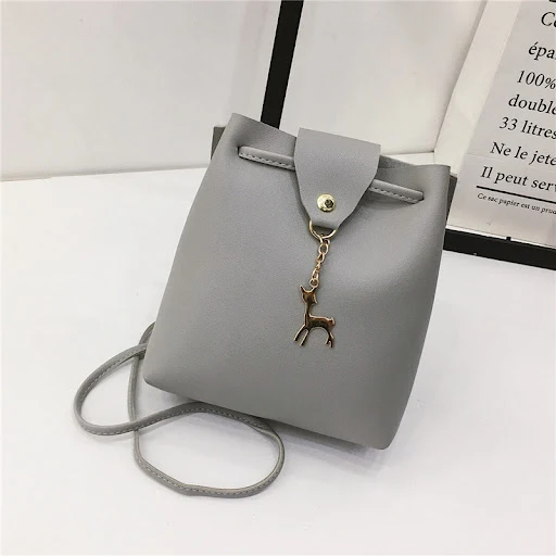 Title 5, Bolsa de ombro retrô feminina