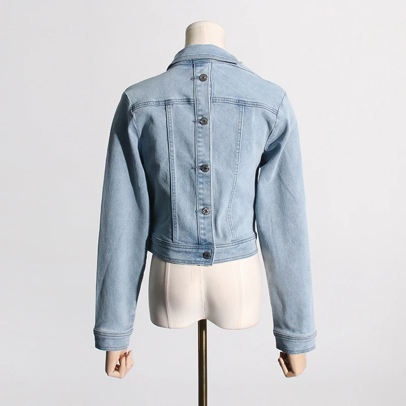 Casaco Jeans Sense Feminino Design Exclusivo Jaqueta. Desfrute de estilo e conforto incomparáveis com este casaco de design único e elegante. — foto 2
