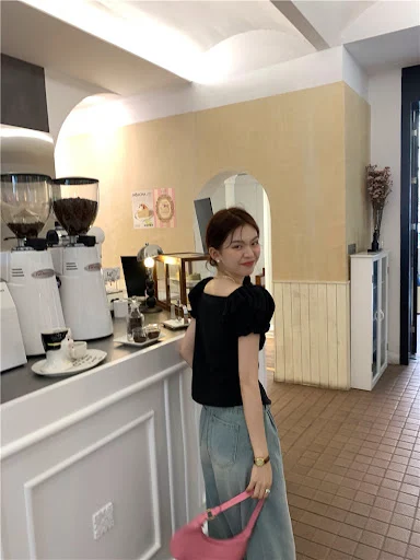 Title 8, Summer Design Sense Wooden Ear Puff Sleeve Shirt