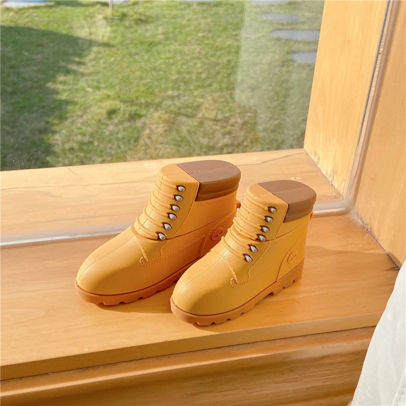 Title 4, Apple compatible Creative Martin Boots Protecti...