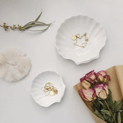 Title 3, Vintage White Ceramic Shell Dial Sauce Jewelry ...
