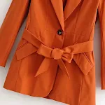 Blazer met lange mouwen en ceintuur, voor een stijlvolle uitstraling. Accentueert de taille, ideaal voor zowel formele als informele gelegenheden. — foto 2