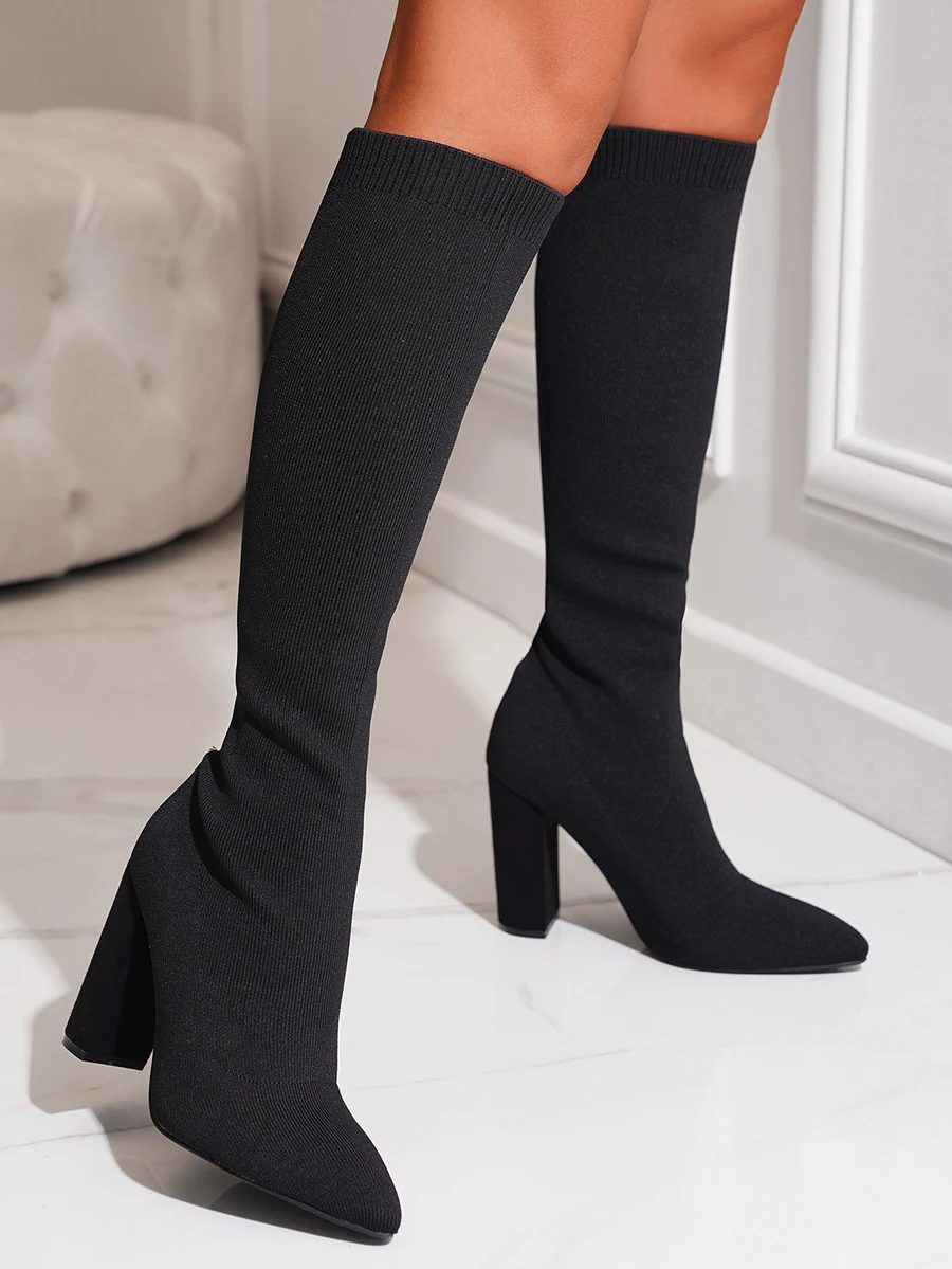 Gepersonaliseerde dameslaarzen in effen kleuren. Creëer jouw unieke look met comfort en stijl. Ideaal voor dagelijks gebruik. — foto 17