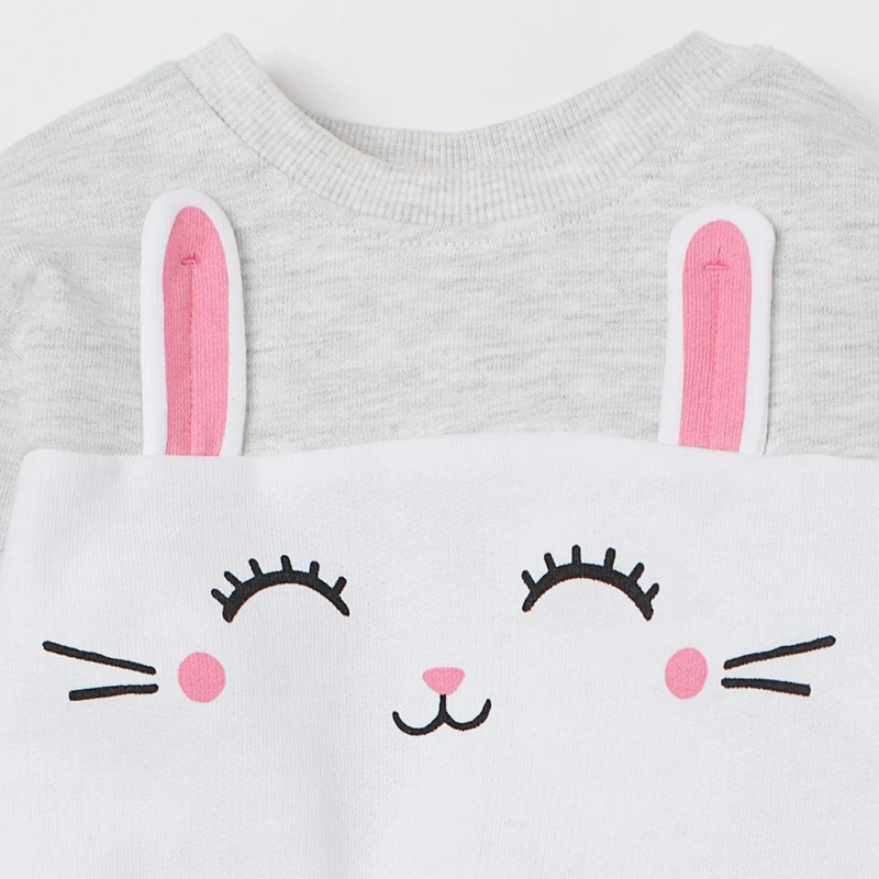 Novo Conjunto Infantil de Desenho Animado Manga Longa Conforto e estilo para crianças pequenas Roupa macia e estampas divertidas ideal para brincar e se divertir. — foto 5