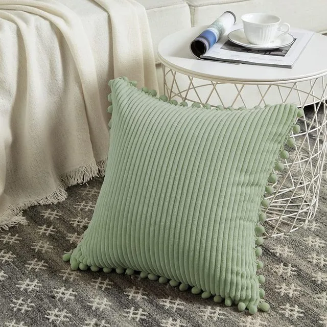 Capa de almofada listrada de flanela para casa, moda e conforto. Renove suas almofadas com estilo, maciez e proteção. — foto 15