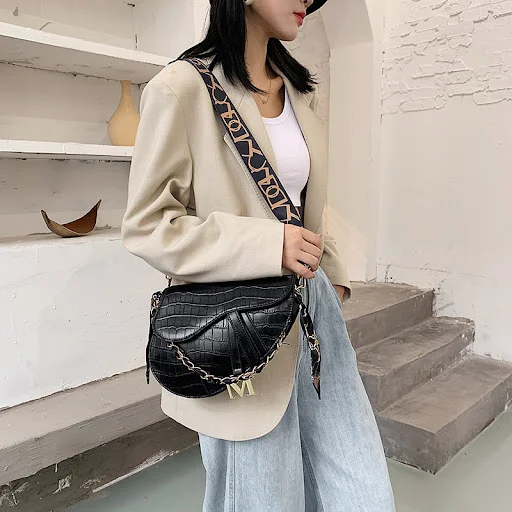 Title 4, Bolsa Saddle Colorido Doce para Mulheres com Le...