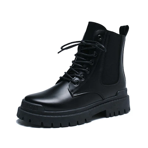 Title 4, Botas curtas estilo britânico para chaminé. Des...