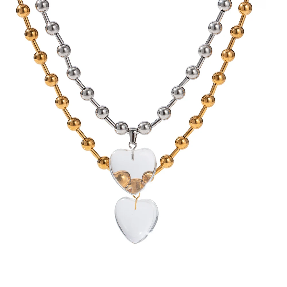 Colar de contas redondas transparentes com pingente de coração de amor. Simplicidade e delicadeza para um visual charmoso. — foto 9