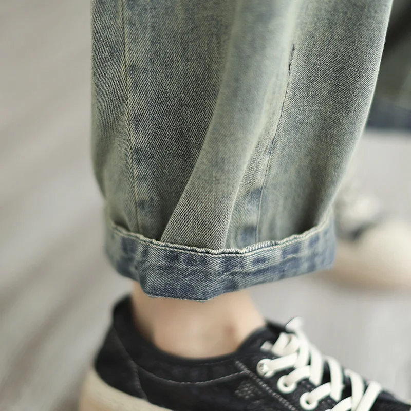 Title 8, Salopette in denim strappato retrò nostalgico e...