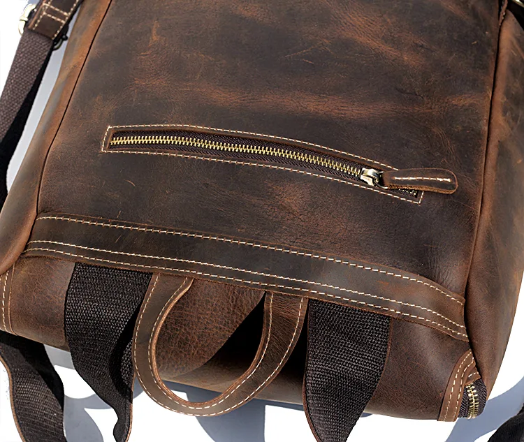 Mochila masculina retrô de couro Crazy Horse, casual e elegante. Ideal para uso diário e transportar seus pertences com estilo. — foto 9