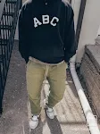 Moletom com capuz de fleece para casais com letras e cor sólida, estilo urbano, perfeito para um visual moderno e confortável. — foto 3