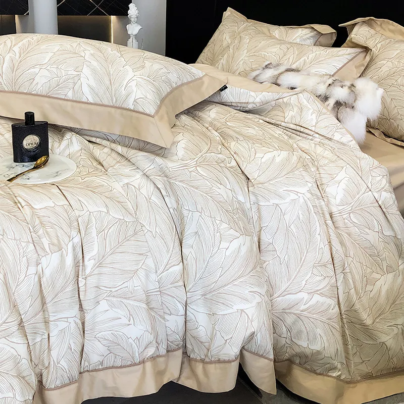 Title 4, Long-Staple Cotton Printed Four-Piece Bedding S...