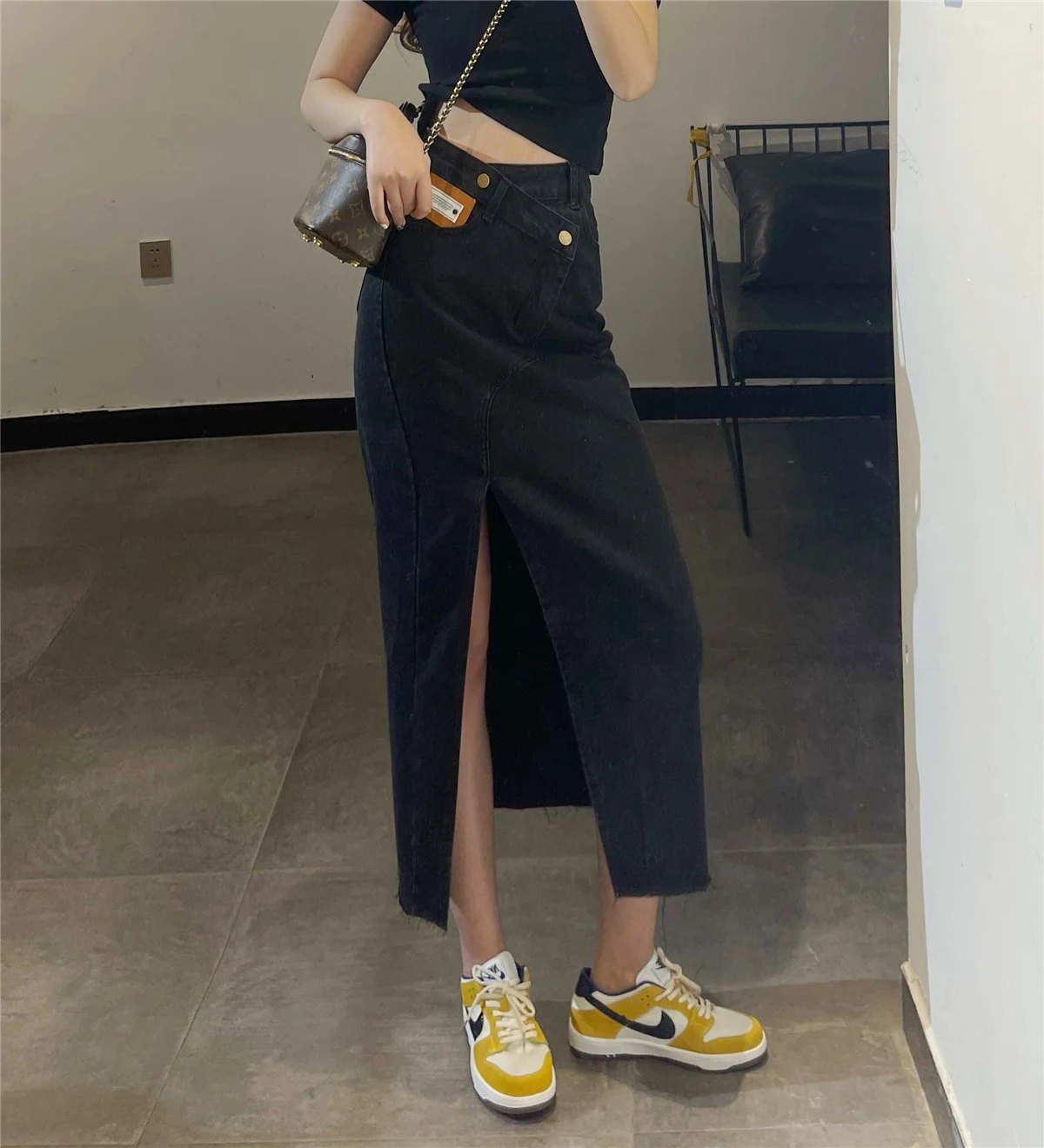 Women's Design Slanted Slit Denim Skirt High Waist Chic and Stylish Skirt for Everyday Wear and Special Occasions Comfor — photo 4