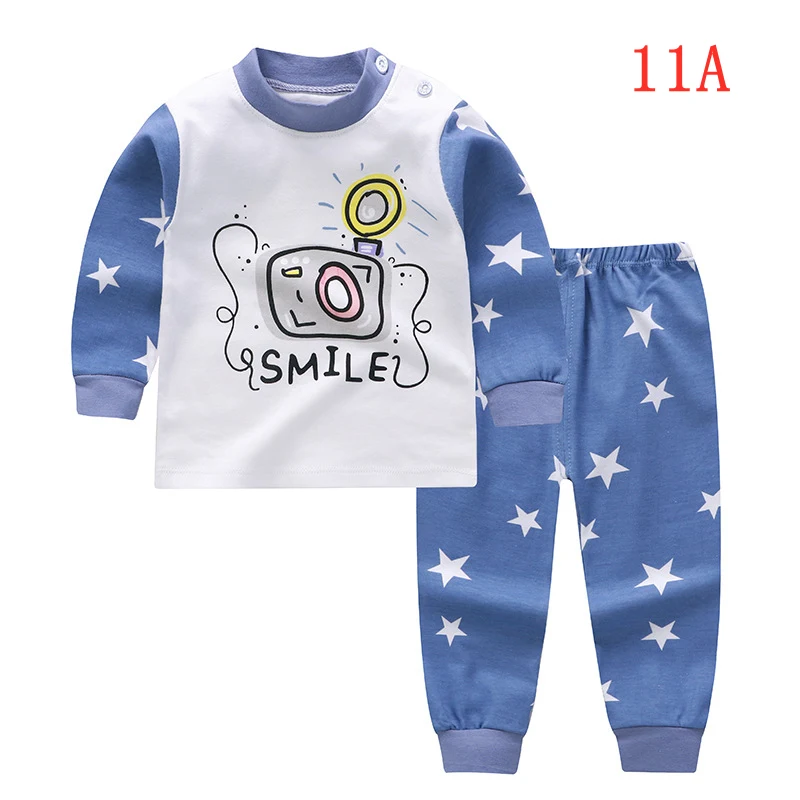 Title 15, Herbst Kinder Unterwäsche Set. Bequeme und warm...