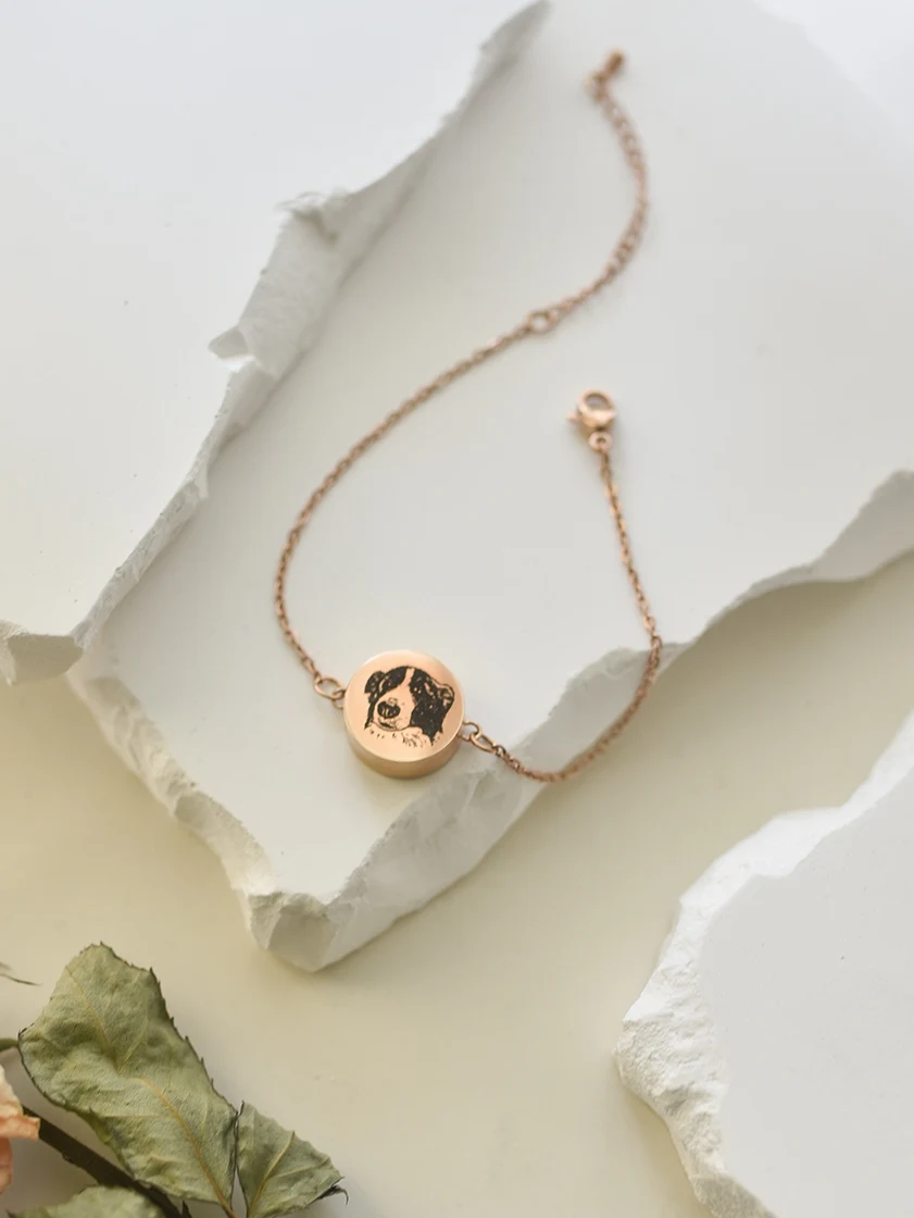Pulseira Retrato com Pelo e Cinzas de Animais Gato Cão Hamster. Uma joia personalizada para eternizar seu pet amado. — foto 3