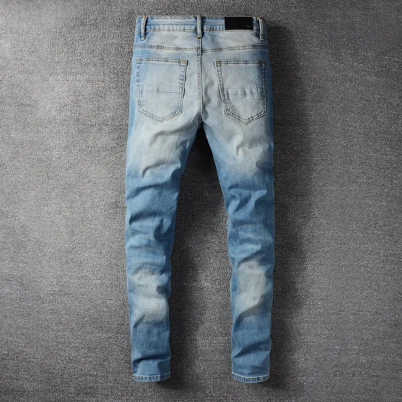 Slim fit jeans met geplooide patroon patch en smalle pijpen. Een modieuze jeans die comfortabel zit en zorgt voor een slanke en stijlvolle look. — foto 5