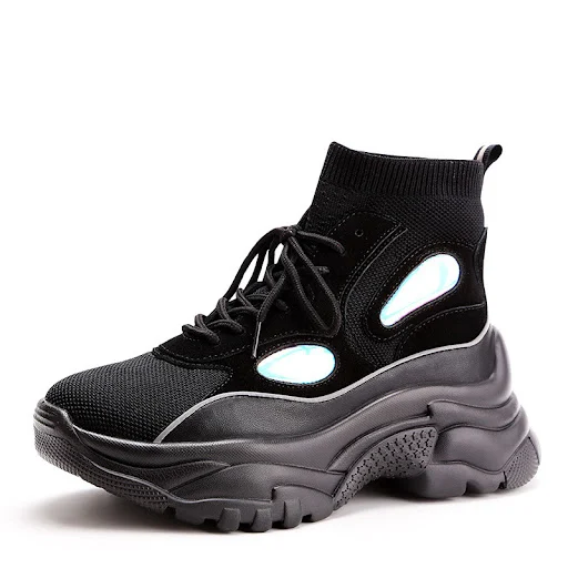 Title 4, High-quality casual shoes designed for everyday...