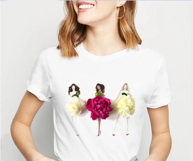 Camiseta infantil com estampa de saia floral 3D, design fashion. Conforto e estilo para um visual moderno e charmoso. — foto 3