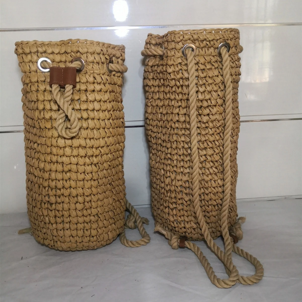 Mochila de Crochê Fashion Grande Capacidade para Fotos, Férias, Praia, Compras e Sacola de Palha. Leve seus pertences com elegância. — foto 3