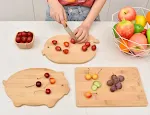 Tábua de corte de madeira resistente para cozinha. Ideal para picar, cortar e preparar alimentos com segurança, protegendo suas facas e bancadas. — foto 4