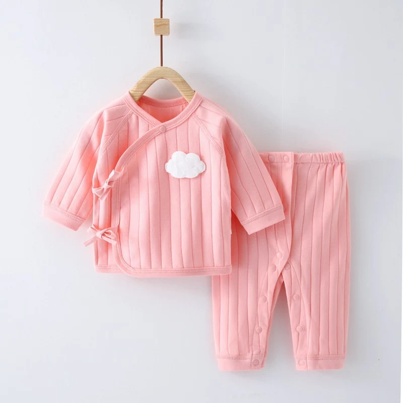 Roupa de bebê recém-nascido de algodão puro para primavera, outono e inverno. Conforto e suavidade para a pele delicada do seu bebê. — foto 8