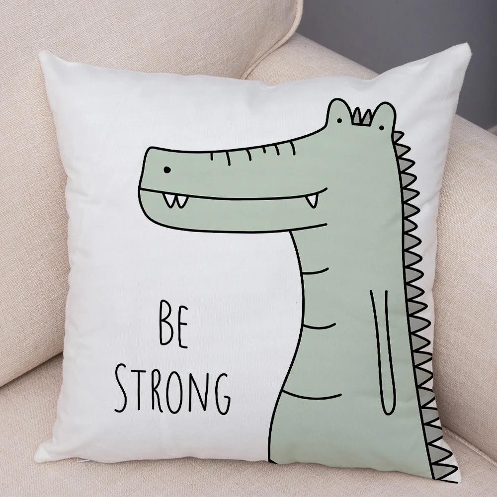 Capas de almofada para carro com estampa de animais de desenho animado, design simples para casa. Conforto e estilo para seu veículo. — foto 5
