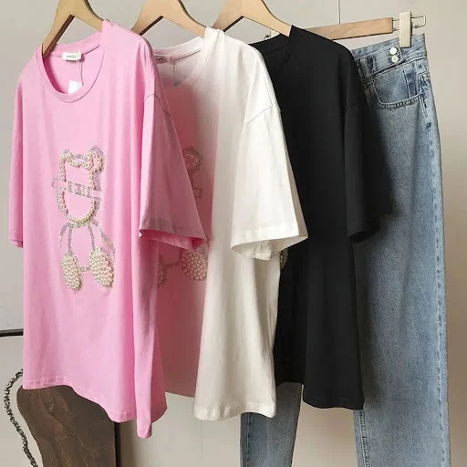 Title 2, T-shirt da donna con orso a maniche corte con p...