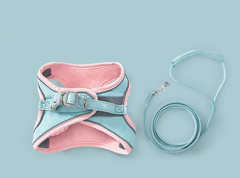 Title 6, Cat traction rope chest strap to prevent breaki...