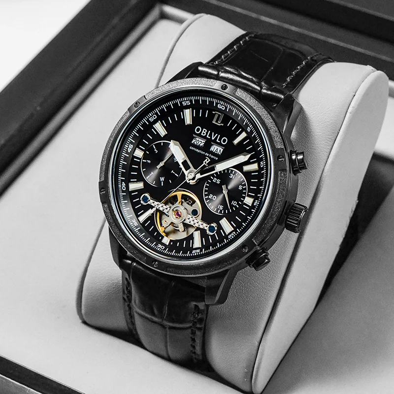 Relógio de moda multifuncional vazado masculino Design moderno e elegante para o homem contemporâneo. Combina estilo sofisticado com diversas funcionalidades úteis. — foto 3