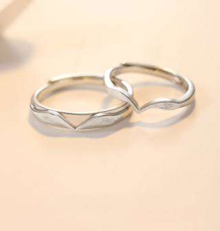 Anel para amantes de asas duplas, símbolo de amor e liberdade. Joia perfeita para casais. Um presente especial e significativo para ela e para ele. — foto 2