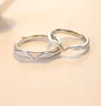 Anel para amantes de asas duplas, símbolo de amor e liberdade. Joia perfeita para casais. Um presente especial e significativo para ela e para ele. — foto 2