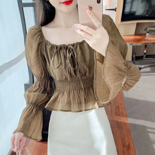 Title 5, Small Pleated Shoulder Flare Sleeve Is Thin