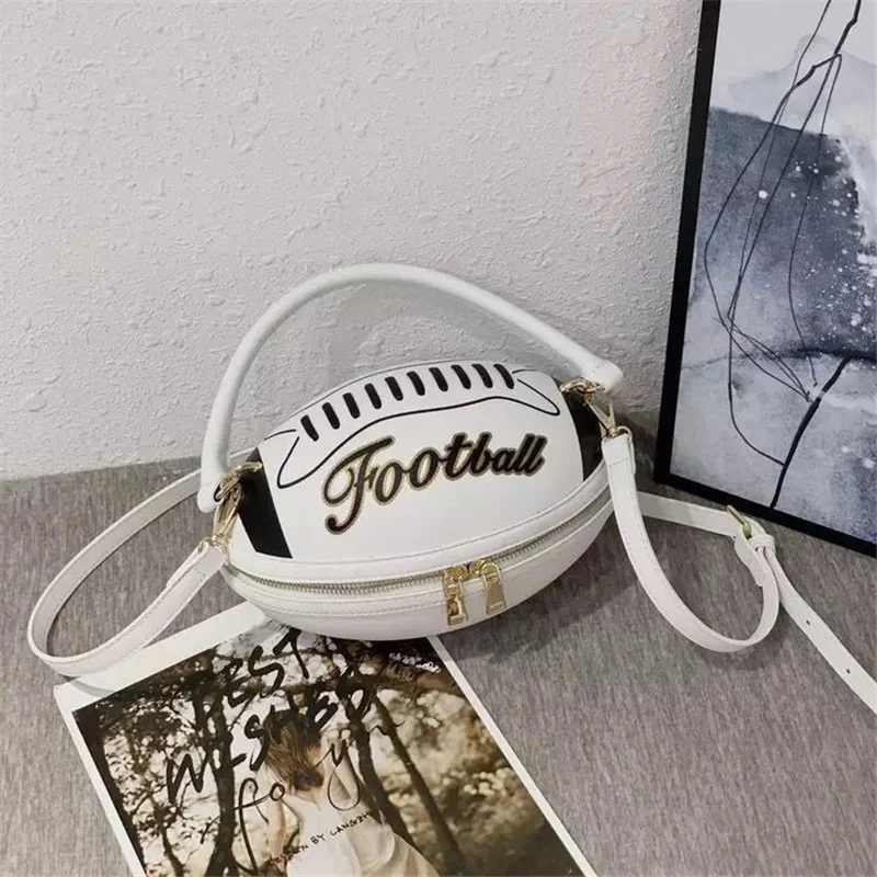 Bolsa de rugby transversal, ombro. Leve seu equipamento esportivo com praticidade e conforto. Ideal para treinos e jogos de rugby. — foto 1