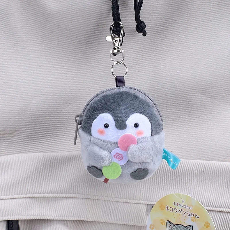 Porta-Moedas Pinguim de Pão Torrado Mini Pingente Boneca Chaveiro Perfeito para guardar moedas e decorar chaves ou bolsa, design adorável e funcional — foto 5