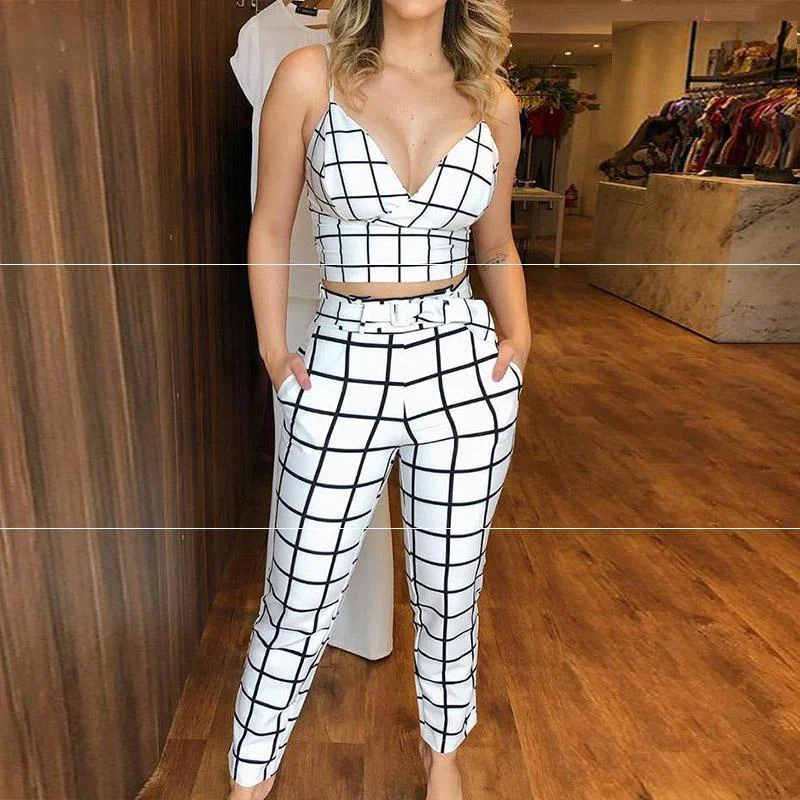 Conjuntos de duas peças femininos de manga curta para o verão. Conforto e estilo em um só conjunto, ideal para dias quentes e looks casuais. — foto 2