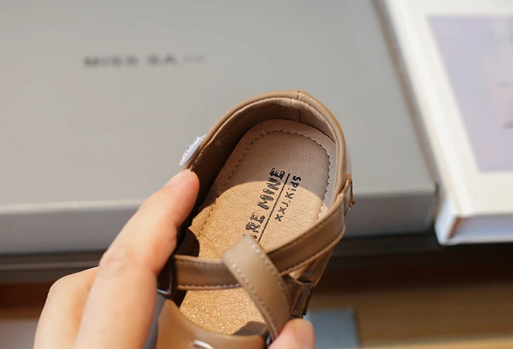 Sapatos de Princesa para Crianças, Estilo Britânico Retrô, Solado Macio, Conforto e Charme para Pequenos Pés, Perfeitos para Festas. — foto 15