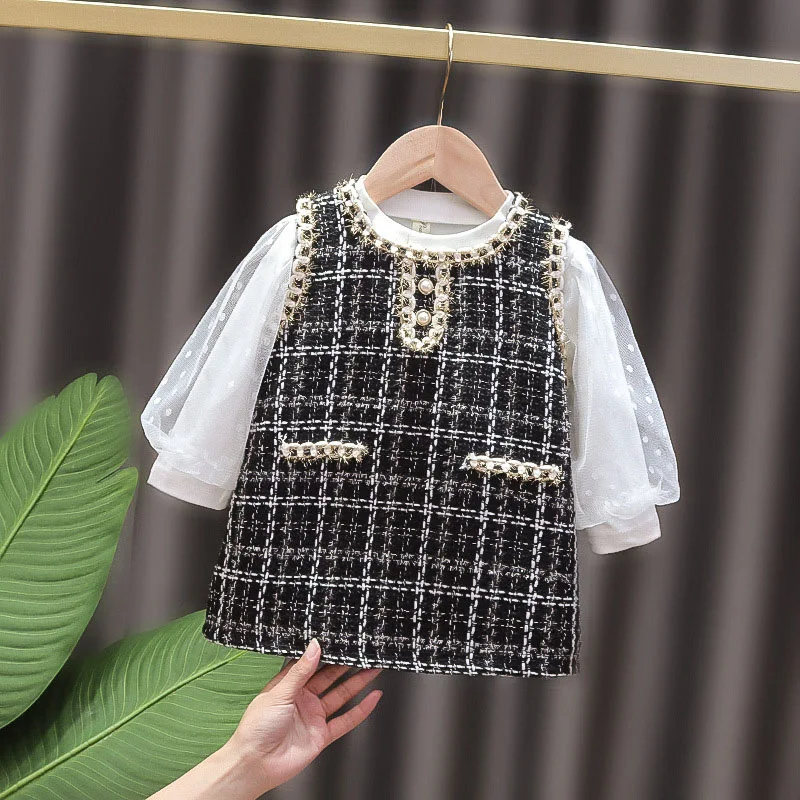 Roupas de primavera e outono para meninas em cores sólidas. Conforto e estilo para crianças. Ideal para diversas ocasiões e brincadeiras. — foto 2