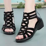 Women's Flat Shoes for Middle Aged Mothers with Wedge Heels, providing comfortable, stylish footwear for daily wear. — photo 4