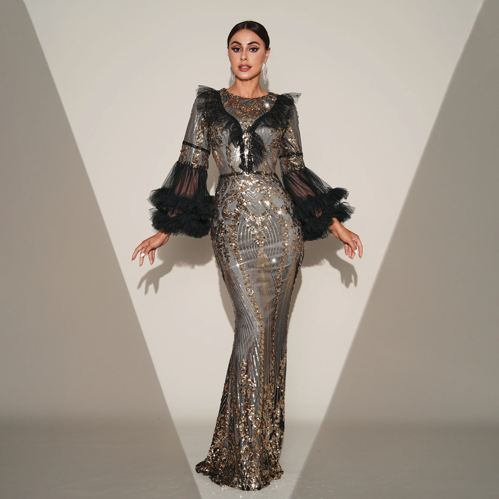 Title 15, High-end Temperament Round-neck Long Sequined B...