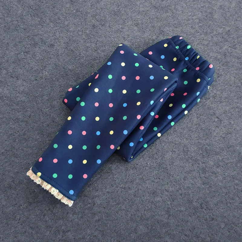Title 5, Calças slim fit para meninas com detalhes de re...