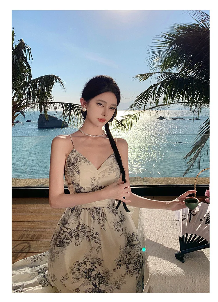 Title 7, Sleeveless Sling Dress Design Ink Painting Wais...