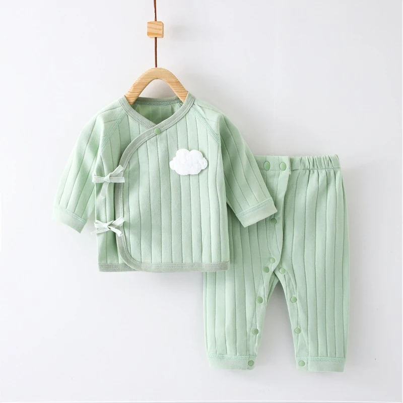 Roupa de bebê recém-nascido de algodão puro para primavera, outono e inverno. Conforto e suavidade para a pele delicada do seu bebê. — foto 17