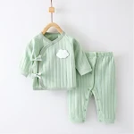 Roupa de bebê recém-nascido de algodão puro para primavera, outono e inverno. Conforto e suavidade para a pele delicada do seu bebê. — foto 17