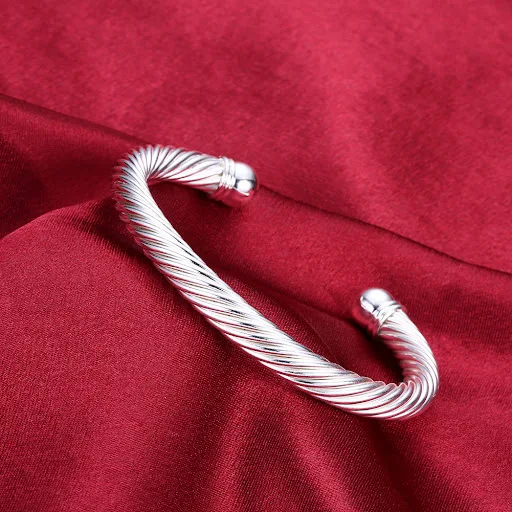 Title 4, Pulseira de corda torcida de moda