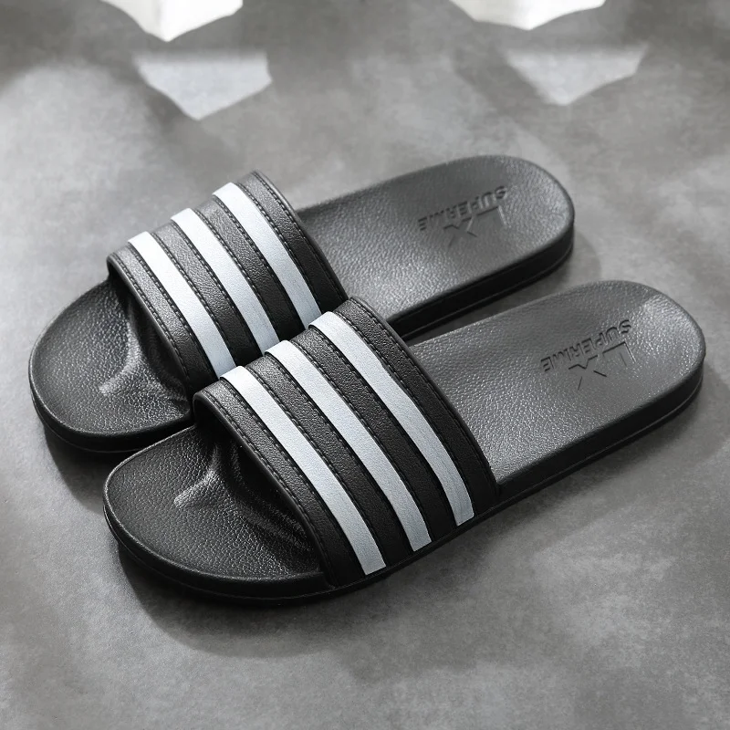 Title 11, Witte Gestreepte Slippers voor Dames en Heren B...