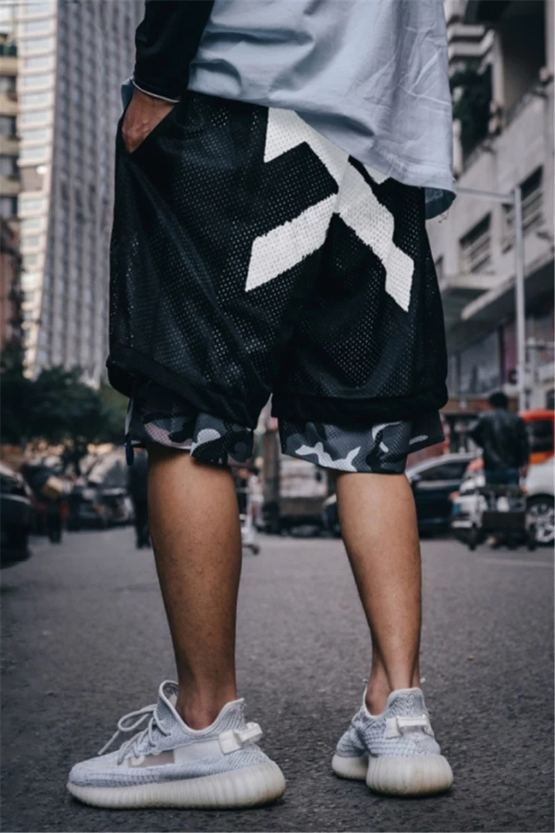 Title 7, Both Sides Wear Stitching Camouflage Five-point...