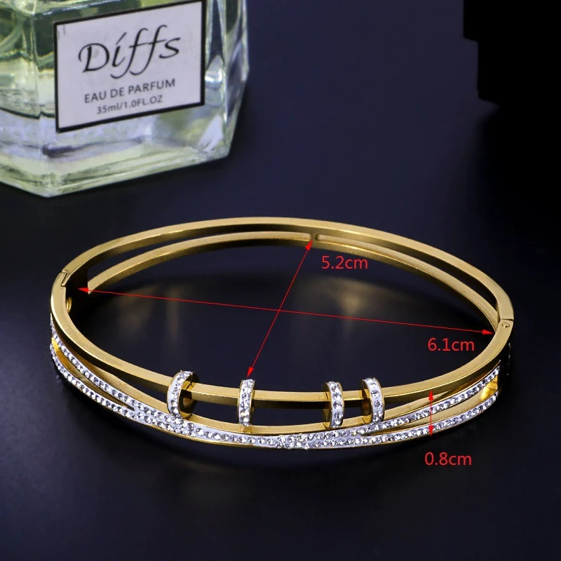 Pulseira de diamante de aço titânio explosivo Japão e Coreia, design elegante e resistente para um visual marcante. — foto 5